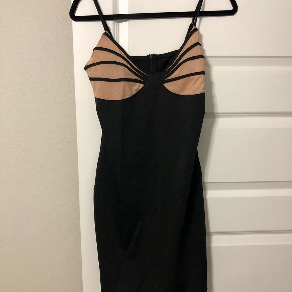 Backless body on dress
